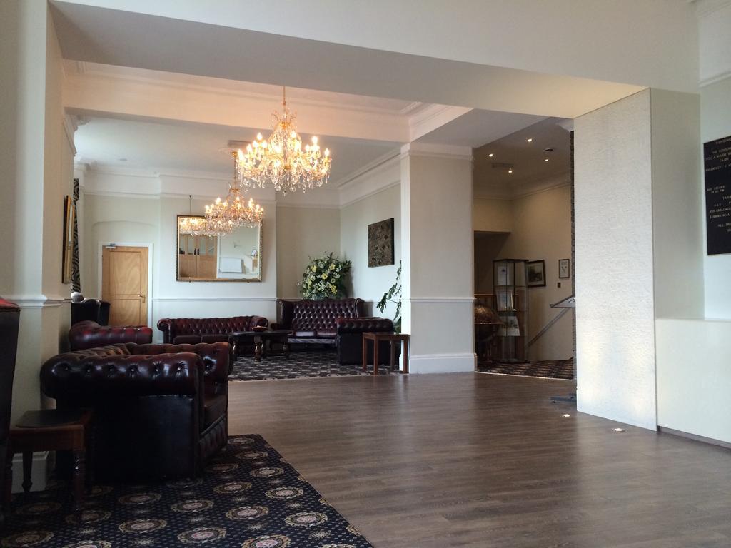 חלנדודנו Kensington Hotel מראה חיצוני תמונה