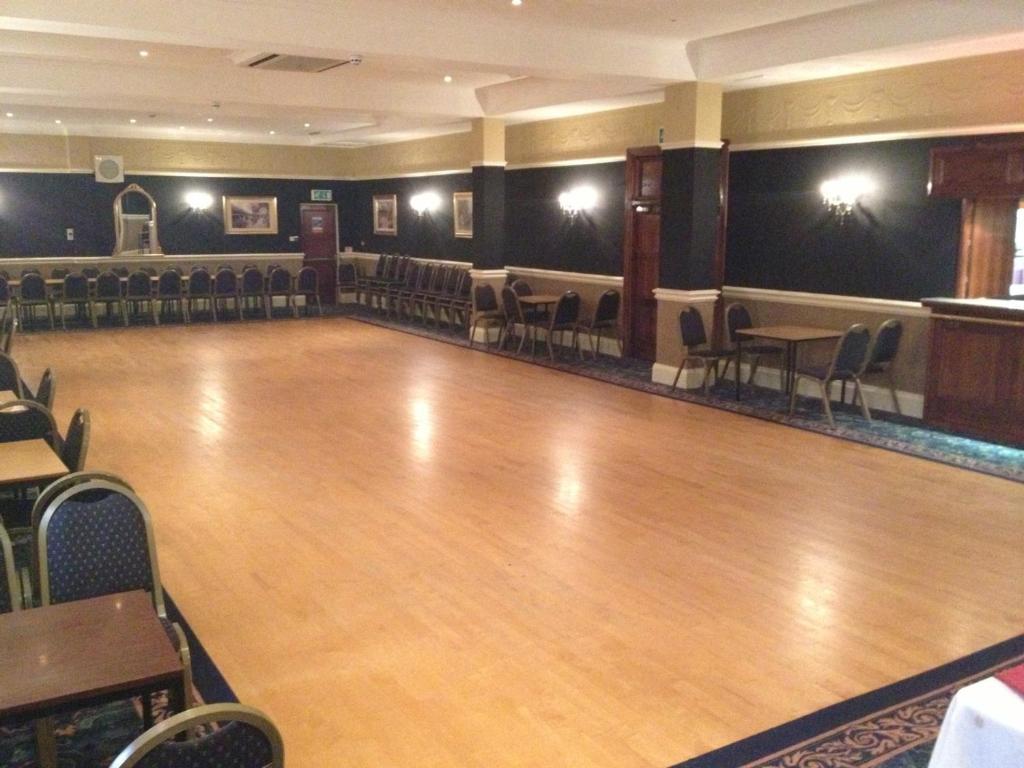חלנדודנו Kensington Hotel מראה חיצוני תמונה