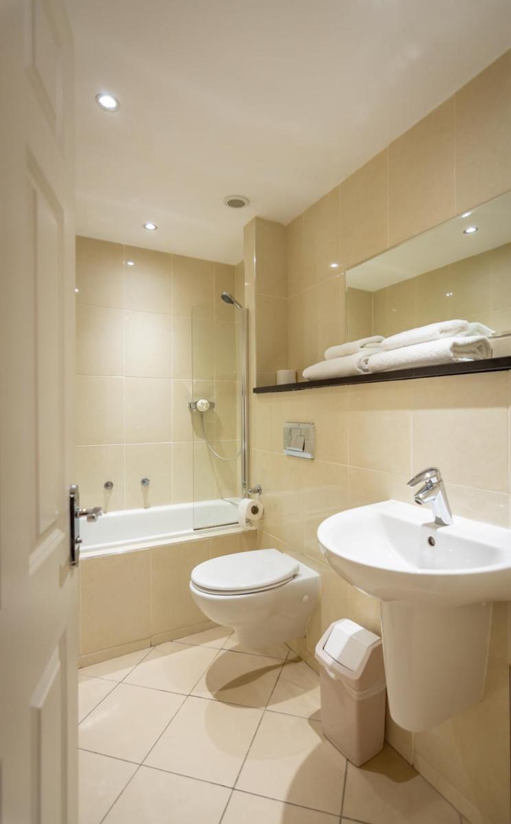 חלנדודנו Kensington Hotel מראה חיצוני תמונה